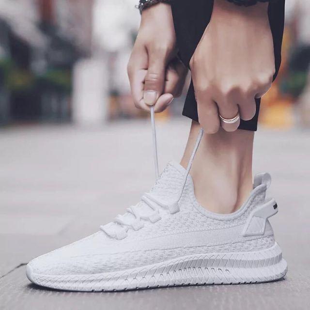 Men Lightweight Summer Running Shoes Breathable Slip On Sneakers
