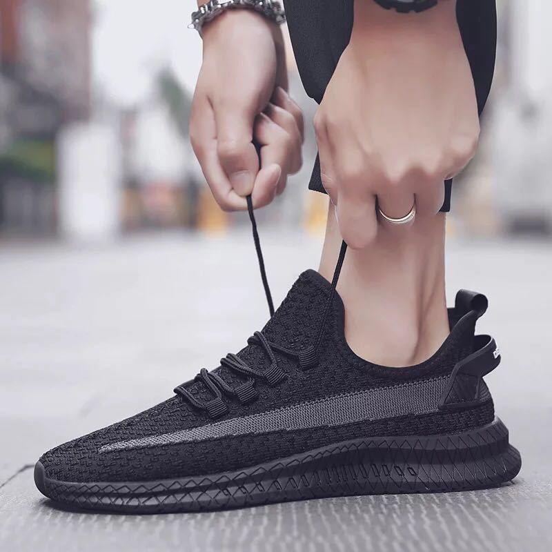 Men Lightweight Summer Running Shoes Breathable Slip On Sneakers